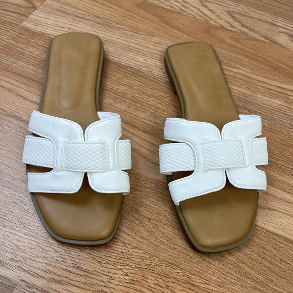 Truffle Collection White Slide Sandals – Size 7 – ASOS - Picture 1 of 7